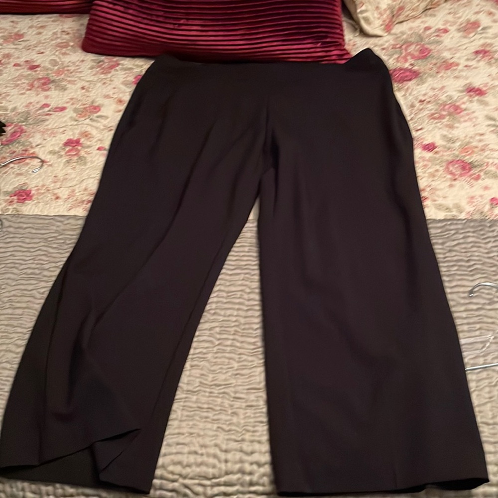 Good used condition Roz and Ali size women 18